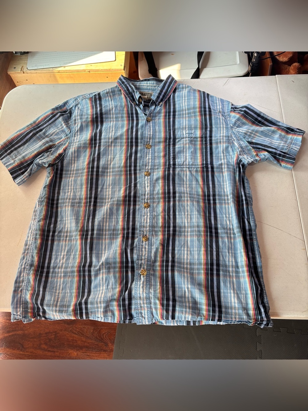 Duluth Trading Co Mens Large Short Sleeve Plaid Button Down Shirt Blue Cotton